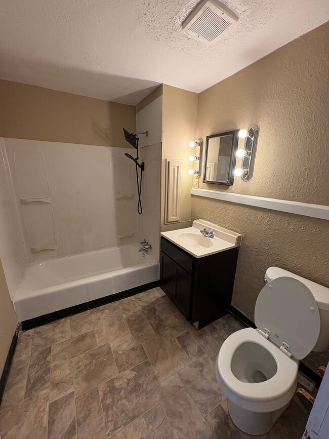 Photo - Section 8 Accepted, 3 Bedroom Single-Family Home