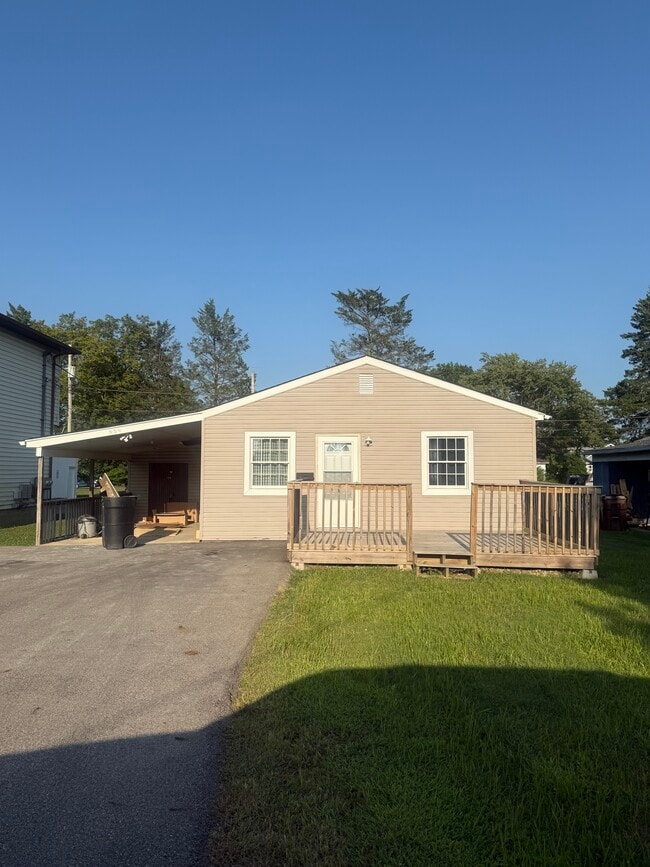 Photo - 224 N Yencer St