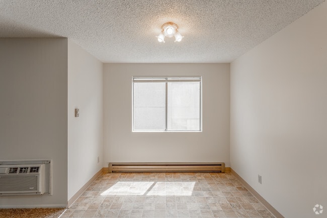 1BR, 1BA - Stonegate Apartments