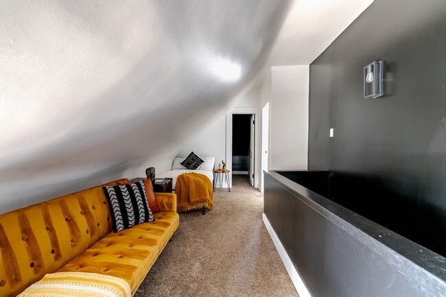 Photo - 315 W 4th Ave Unit SI FL4-ID1265627P