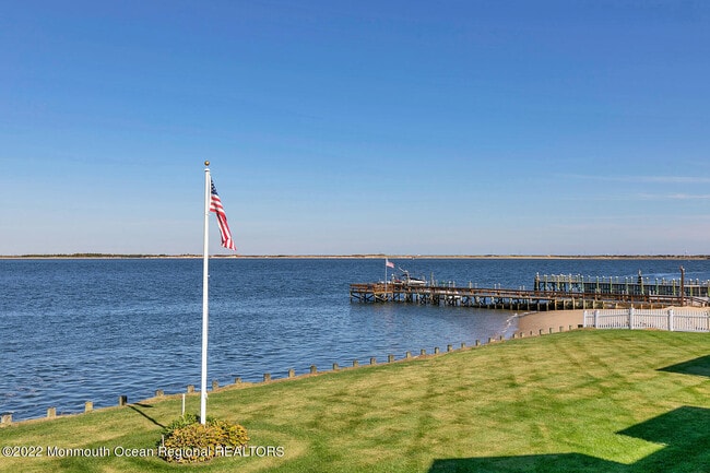 Building Photo - 324 Shore Dr Unit E4