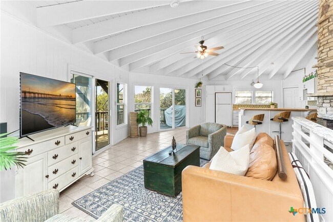 Photo - 1433 Riviera Dr House