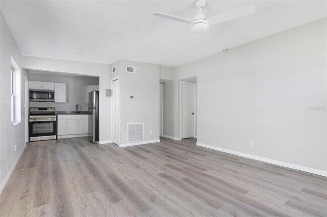 Photo - 304 E Madeira Ave