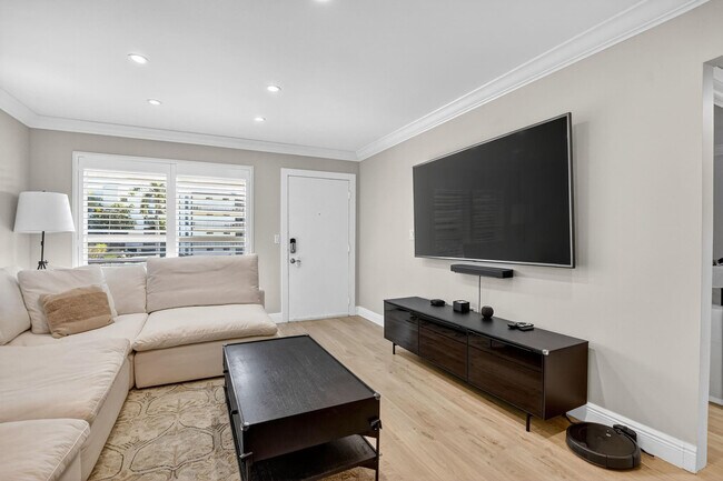 Photo - 55 SE 14th St Unit 211