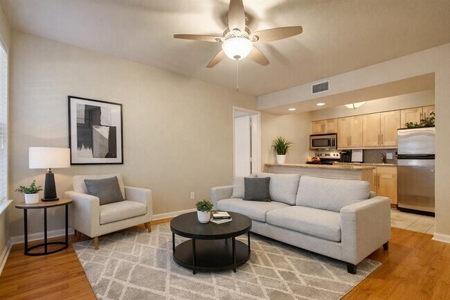 Photo - 7685 Northcross Dr Unit 208