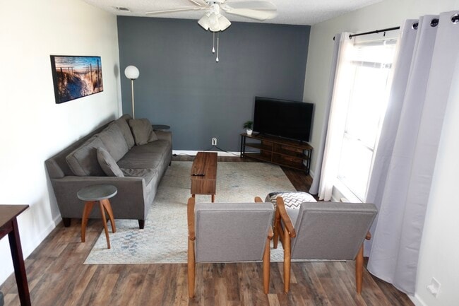 Photo - 8403 Glen Echo