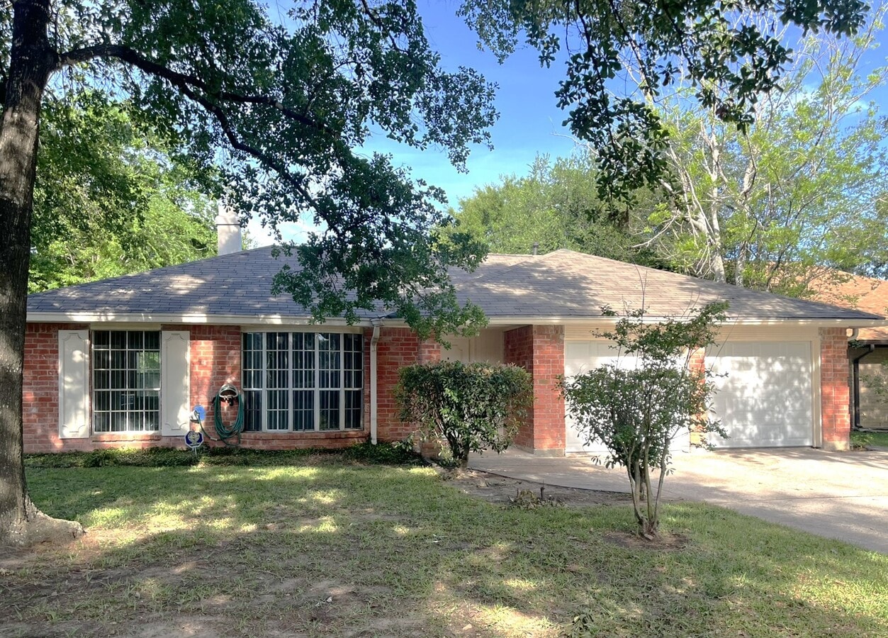 Photo - 17323 Camberwell Green Ln