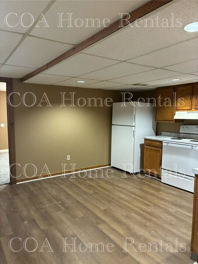 Photo - Spring Ave Unit 100