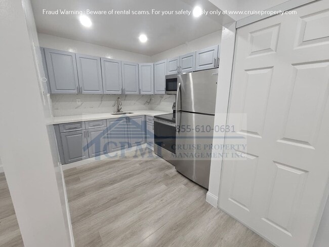 Casa Linda Apartments-3300 S Dixie Hwy