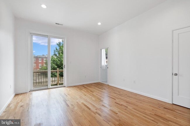 Photo - 1215 N Hancock St