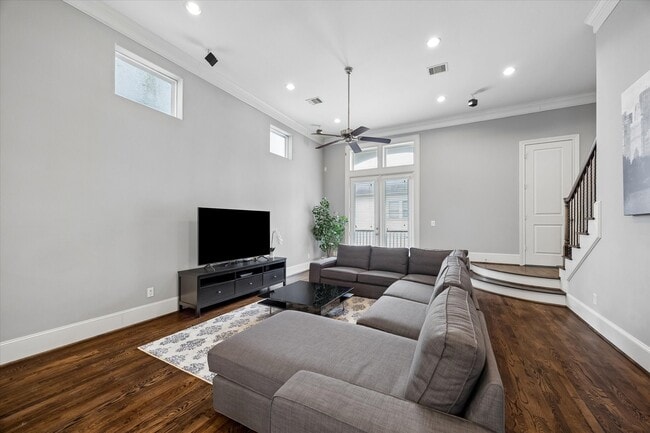 Photo - 1242 W 23rd St