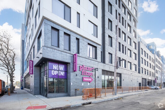 Photo - Linden Terrace