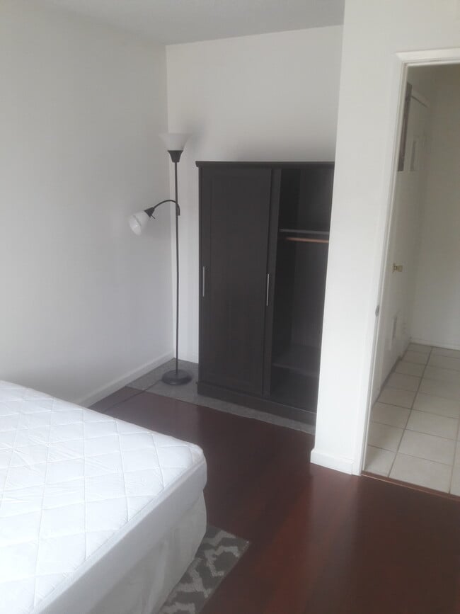 Photo - 2339 Lillyvale Ave Unidad 161