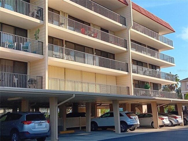 Building Photo - 2700 Bayshore Blvd Unit 9301