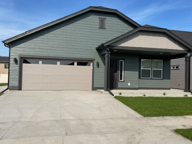 Photo - 421 Needlegrass Ln