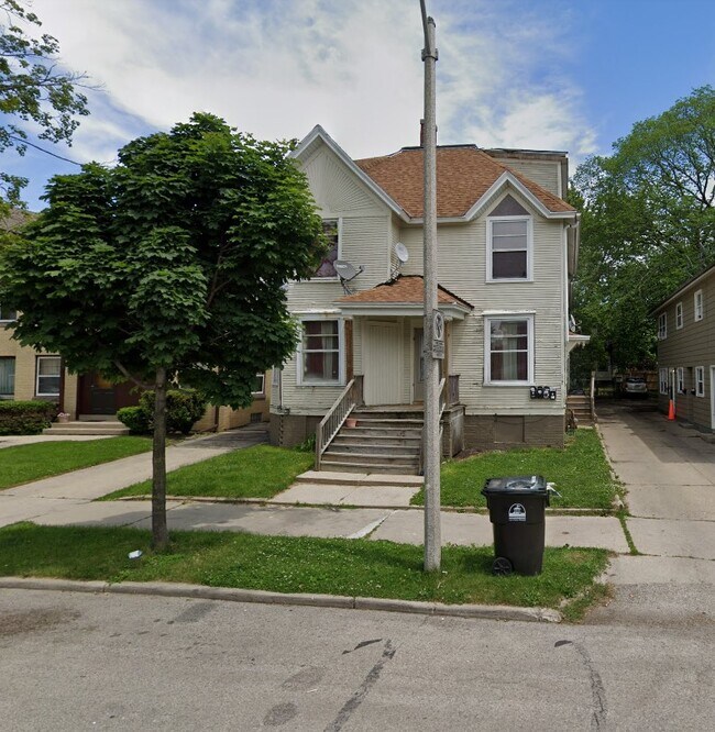Photo - 827 Park Ave Townhome