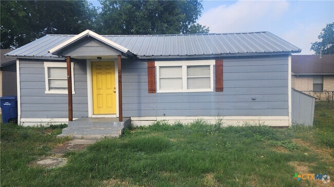 Building Photo - 206 E Reagan Ave Rental