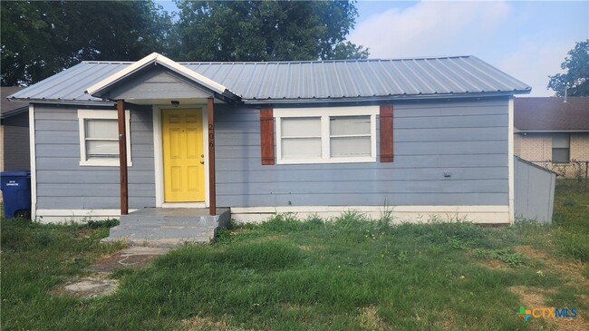 Photo - 206 E Reagan Ave Casa