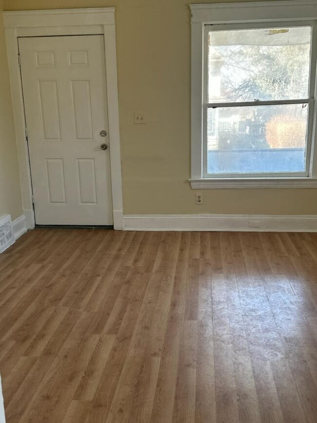 Photo - 2617 E 114th St