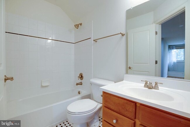 Photo - 7025 Little Leaf Linden Ln