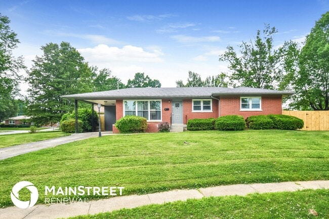 Building Photo - 2 Addison Ct