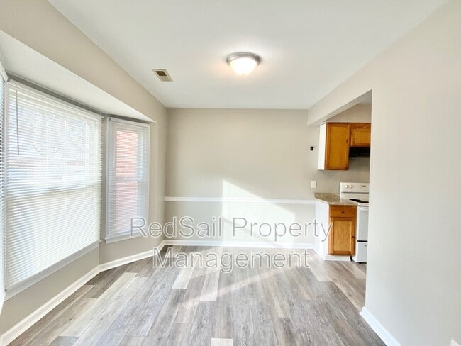 Photo - 5612 Picadilly Ln