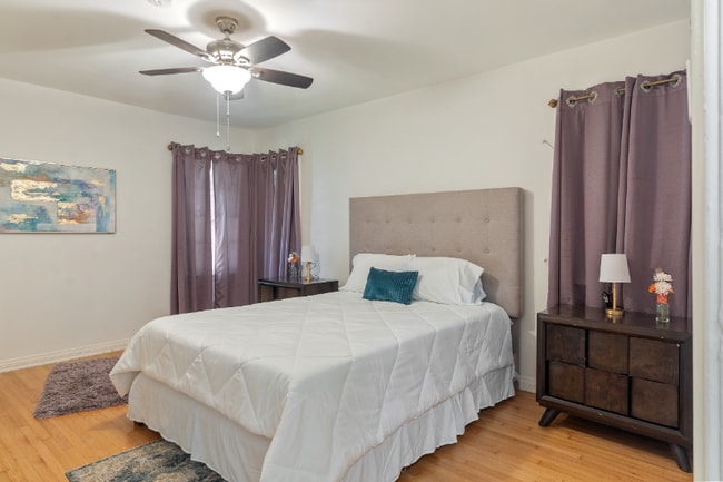 Building Photo - 1429 Ellsmere Ave