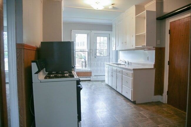 Photo - 9 Beacon St Unit 3