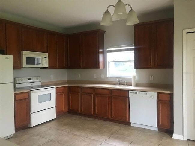 Photo - 420 Moss View Cir