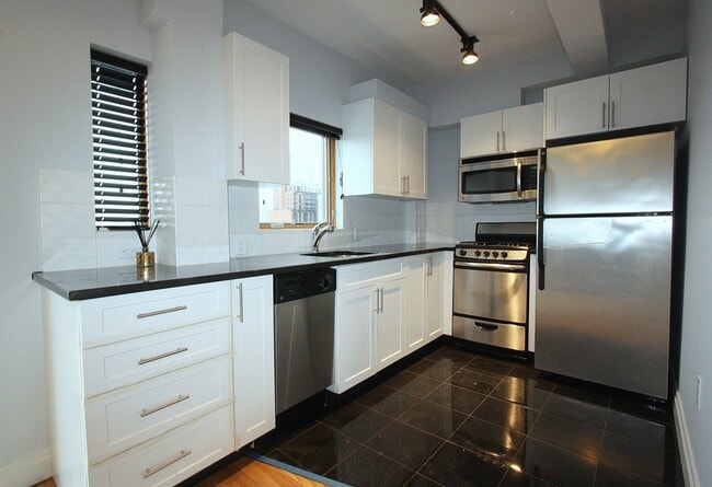 Photo - 338 Grove St Unit 4C
