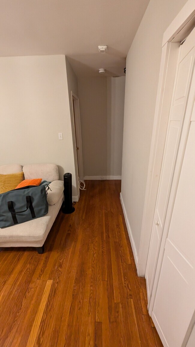 Photo - 61 Selkirk Rd Unit 5