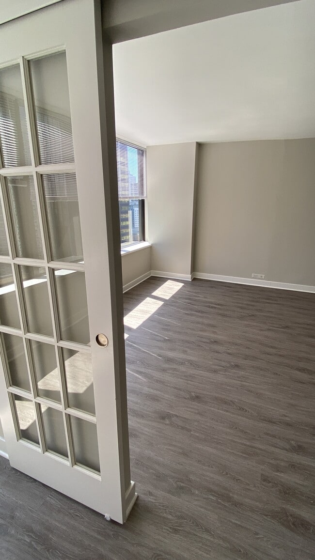 401 E Ontario St Unit 3308