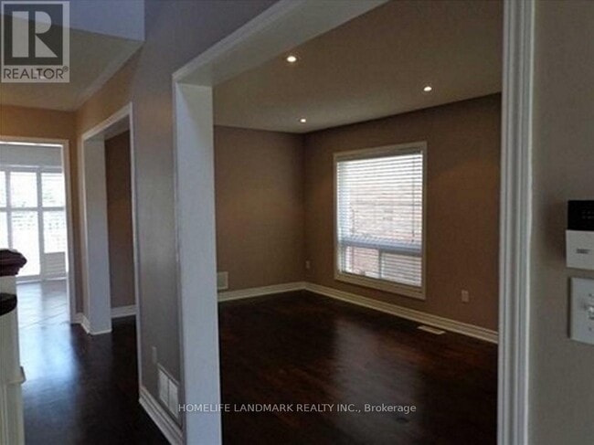 Photo - 19 Wetmeadow Dr