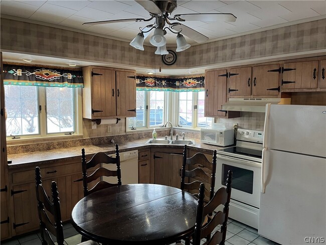 Photo - 2709 King Rd