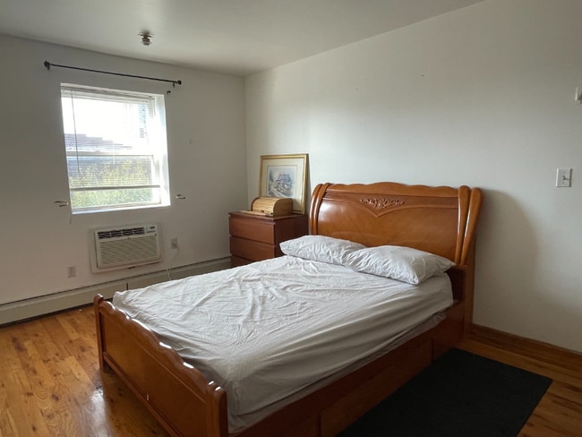 Photo - 93-18 170th St Unidad 4