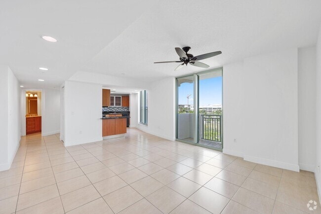 Building Photo - 610 Clematis St Unit 512 Rental