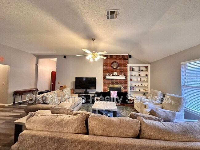 Photo - 17316 Valley Crst