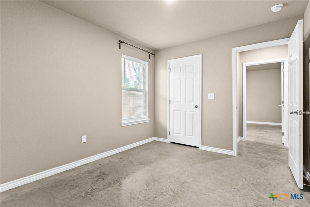 Photo - 2011 Wood St