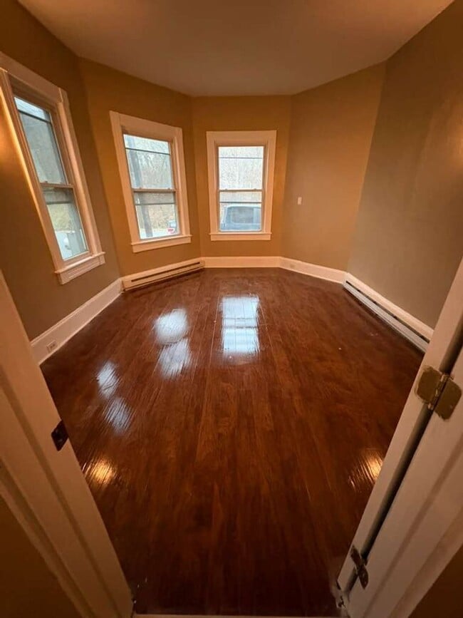 Photo - 554 N Main St Unit 552