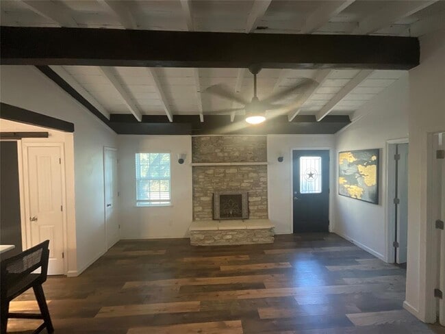 Photo - 18302 Redbud Ln