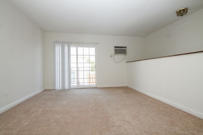 15339 Weddington St.