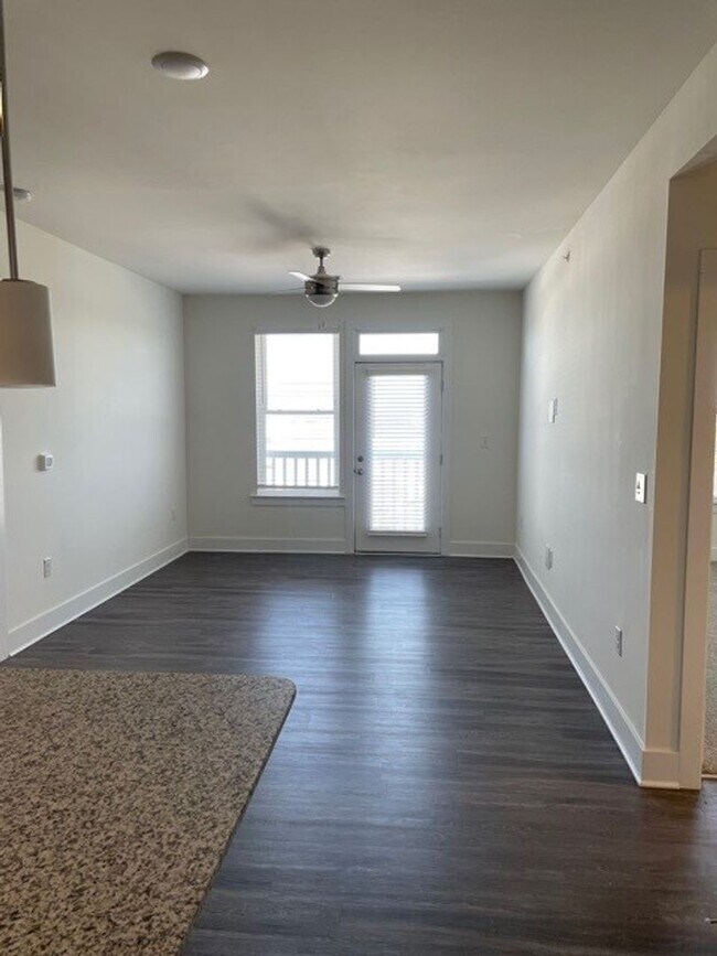 Photo - Pinewell Station