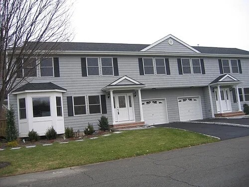 Photo - 23 Plain St