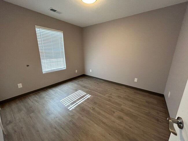 Photo - 58-60 Morning Dr Apartamento Unidad 60 Morning Drive