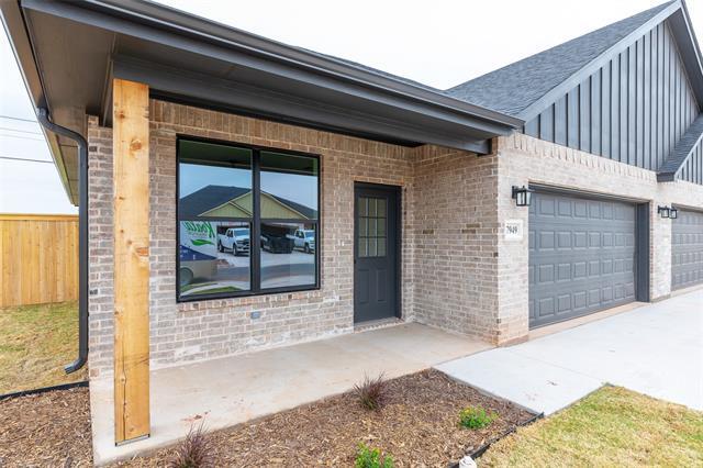 Photo - 7949 Sawdust Trl