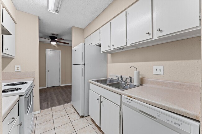 Photo - 9327 Pagewood Ln