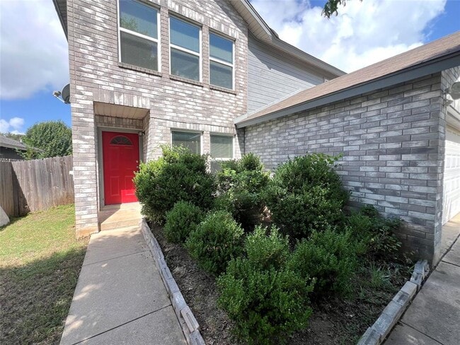 Photo - 2423 Glen Field Dr