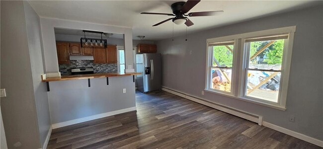 Photo - 74 Watson St Unit 1
