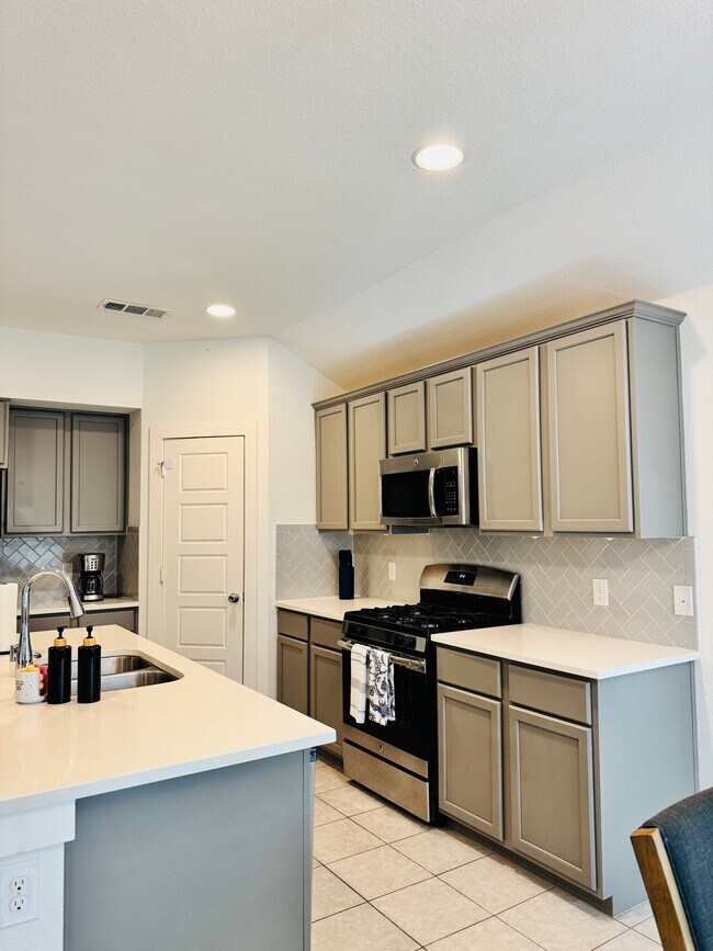 Photo - 8113 Wildwest Dr