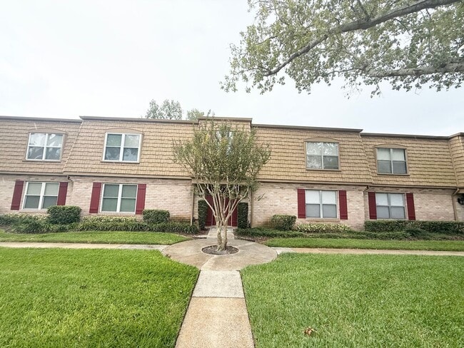 Photo - 200 St Andrews Blvd Unit 200 St. Andrews Blvd 606